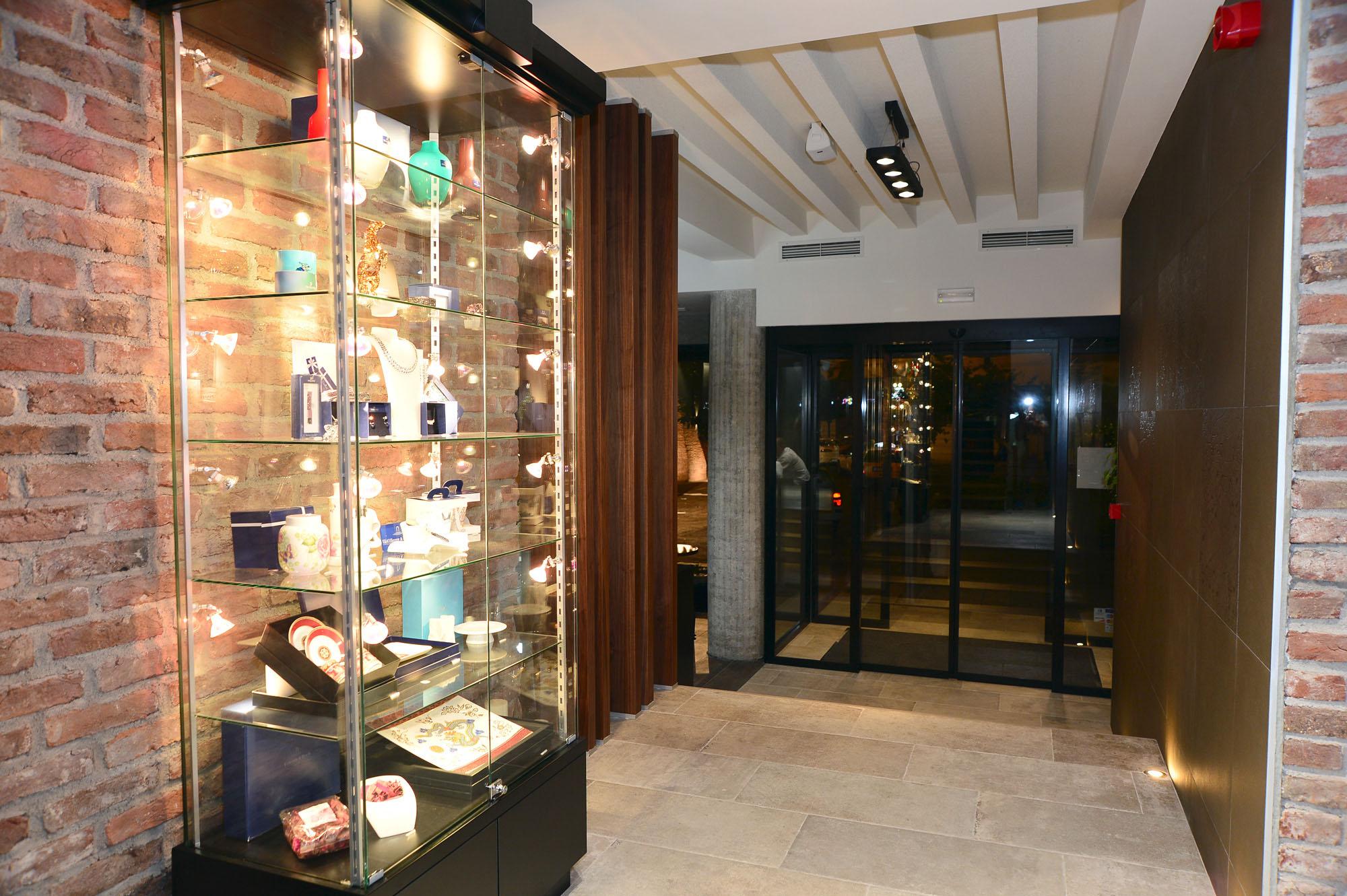 Alexandar Square Boutique Hotel Skopje Bagian luar foto