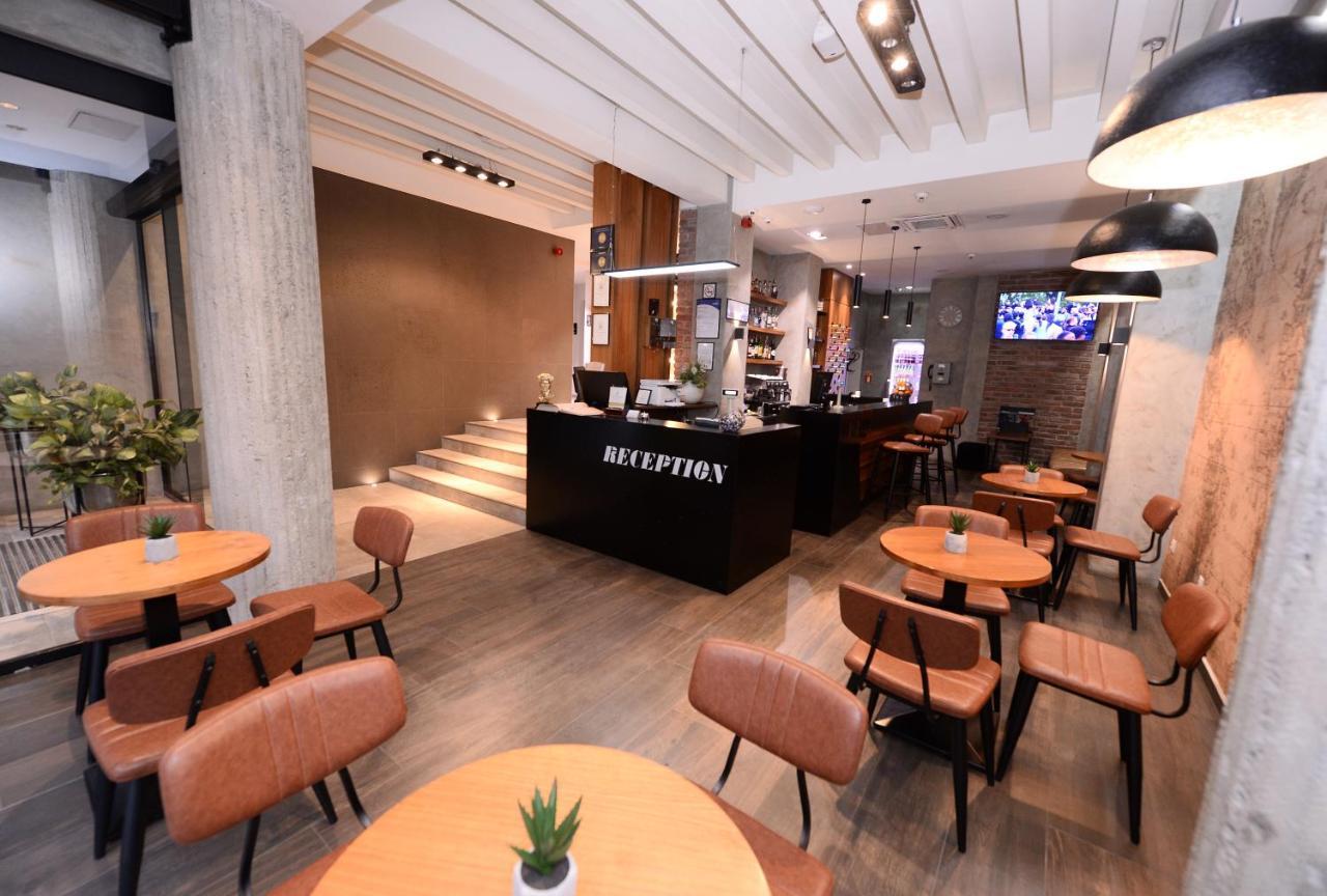 Alexandar Square Boutique Hotel Skopje Bagian luar foto