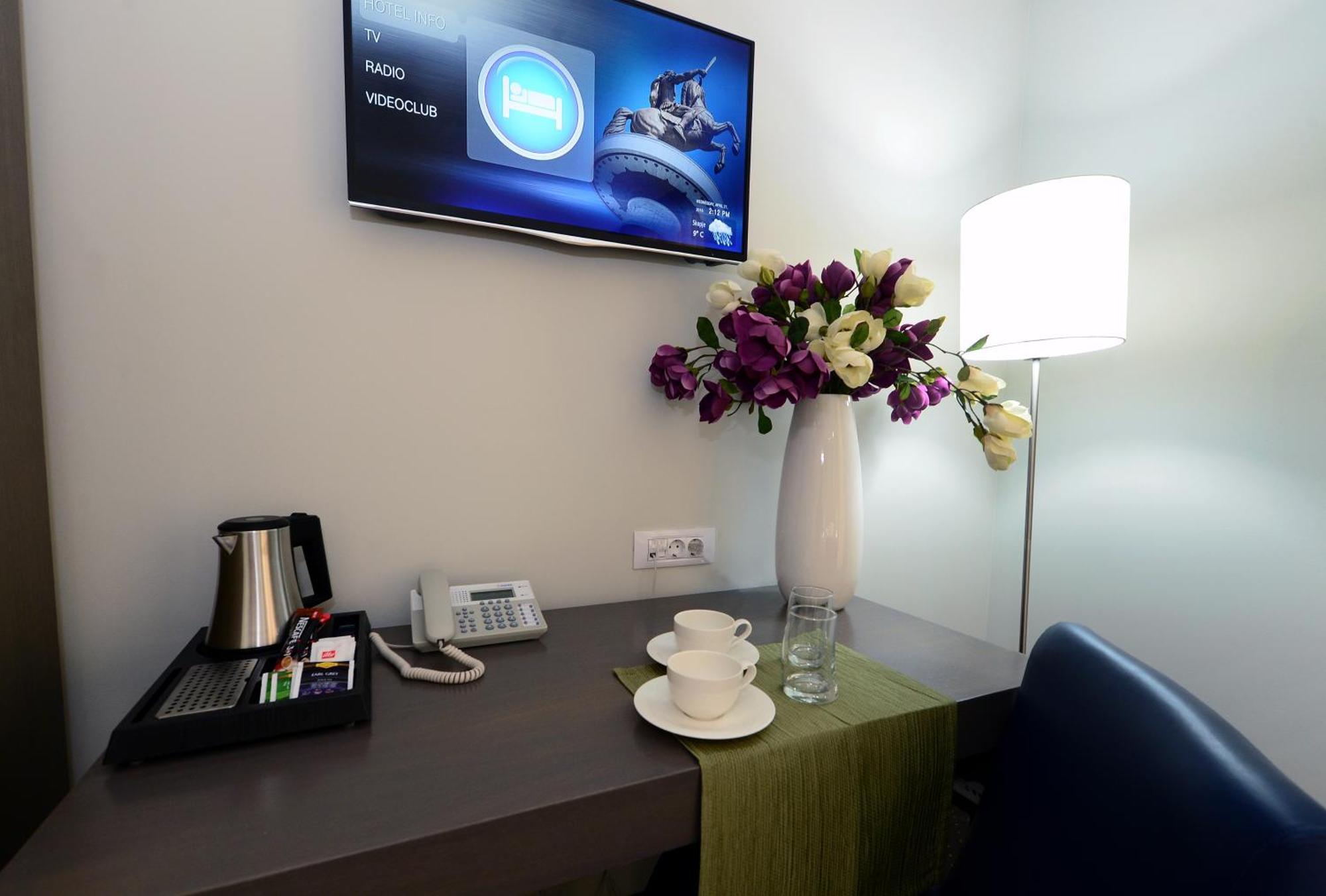 Alexandar Square Boutique Hotel Skopje Bagian luar foto